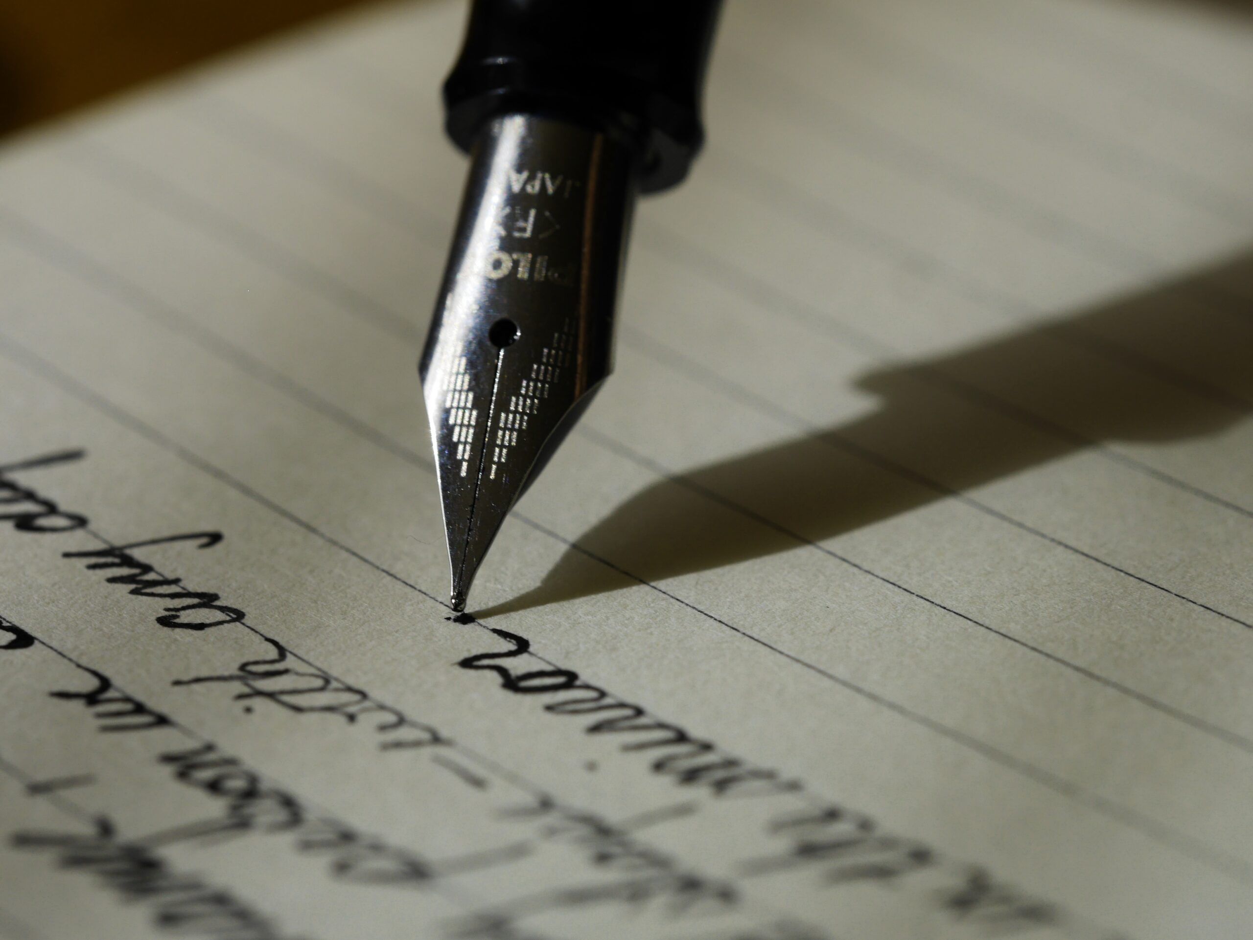 Top-Tipps für die Beauftragung eines professionellen Ghostwriter: Ihr ultimativer Leitfaden
